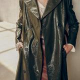 Двуредно палто от PU кожа с градиентен дизайн и колан