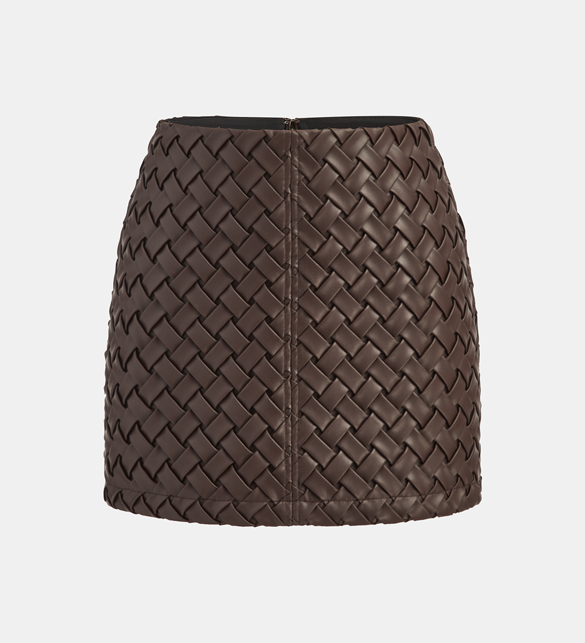 Пола от изкуствена кожа с плетен детайл