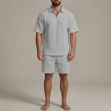 Мъжки комплект с поло и шорти с цип в структурирана casual fit