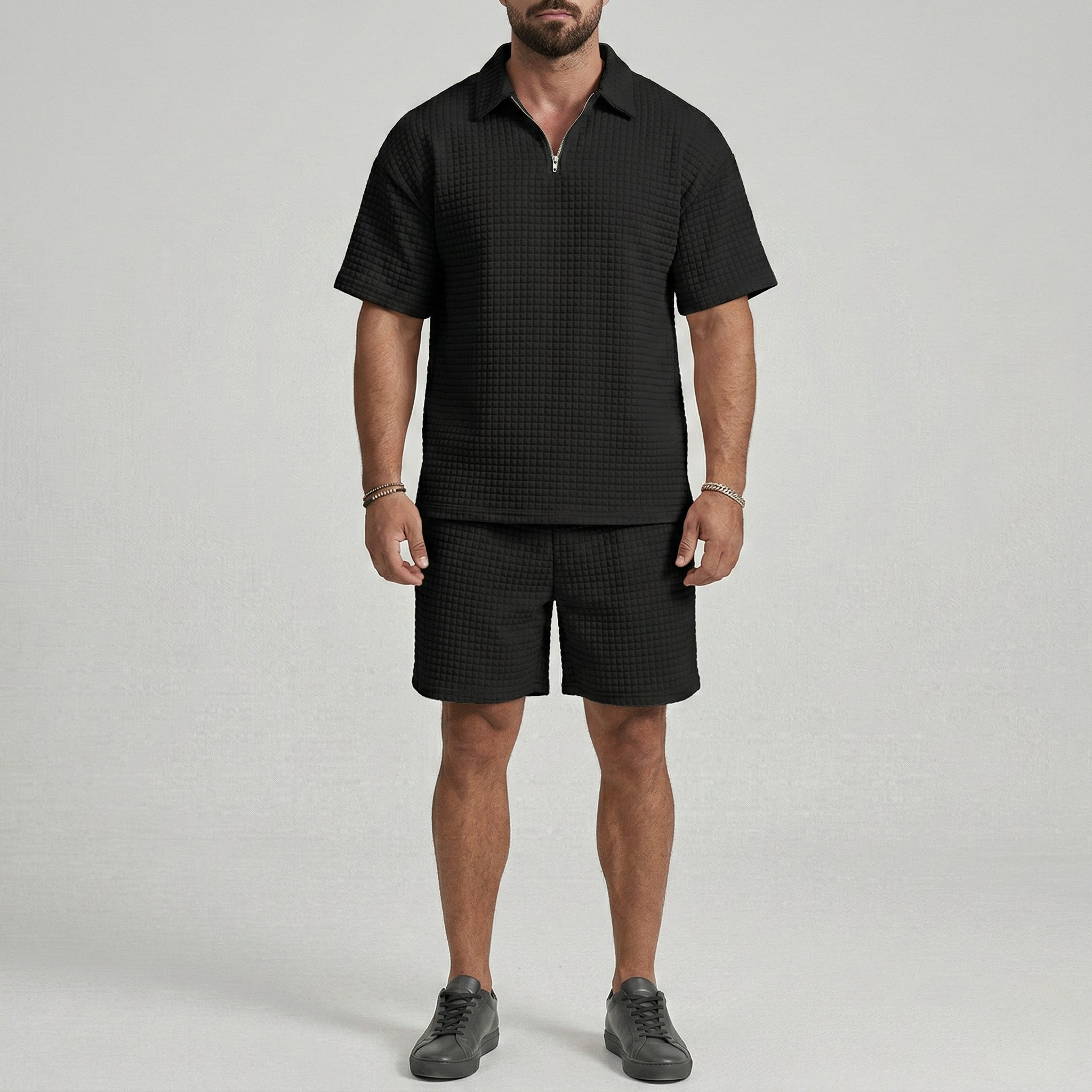 Мъжки комплект с поло и шорти с цип в структурирана casual fit