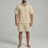 Мъжки комплект с поло и шорти с цип в структурирана casual fit