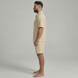 Мъжки комплект с поло и шорти с цип в структурирана casual fit