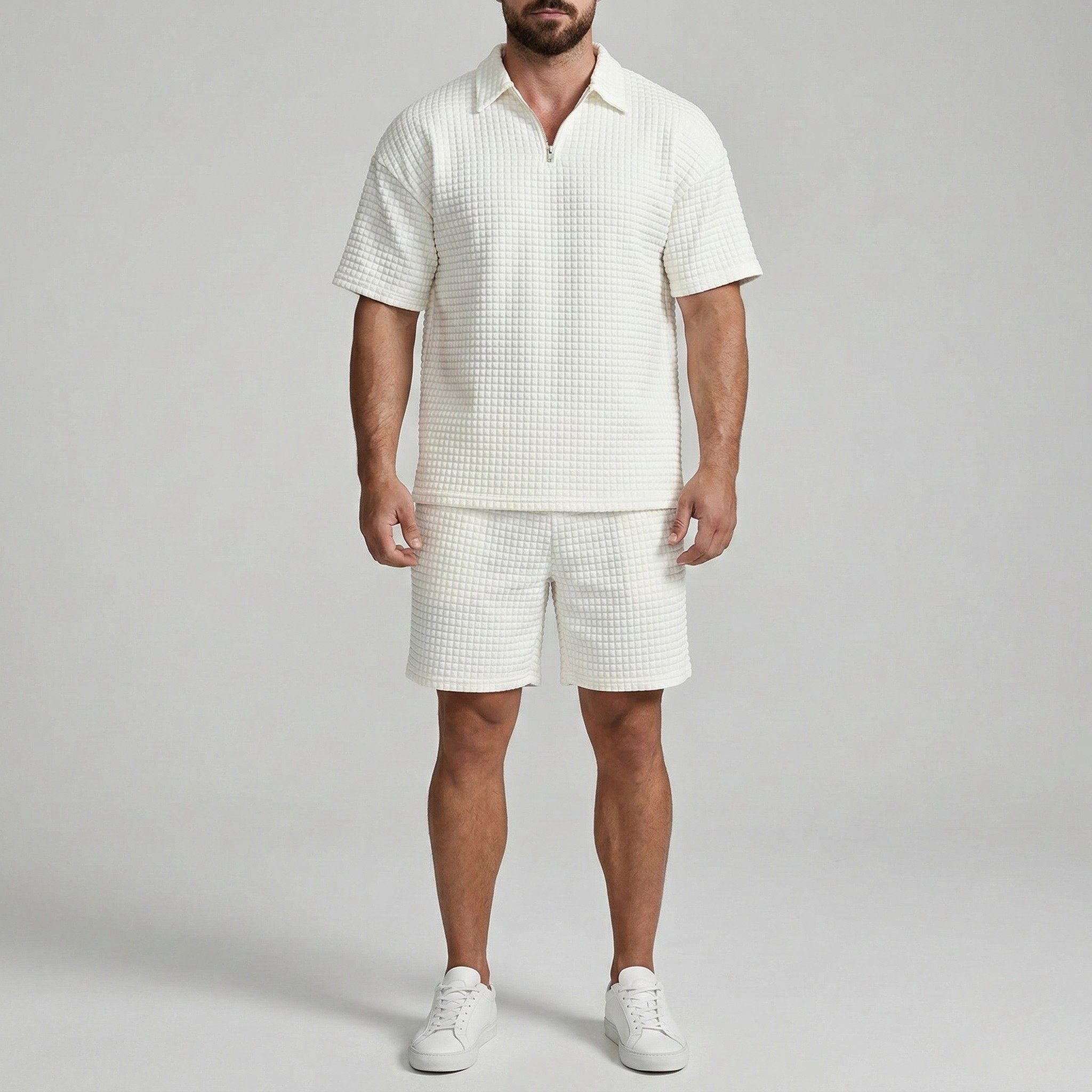Мъжки комплект с поло и шорти с цип в структурирана casual fit