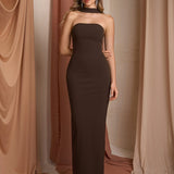 Дълга Bodycon рокля с халтер и цепка