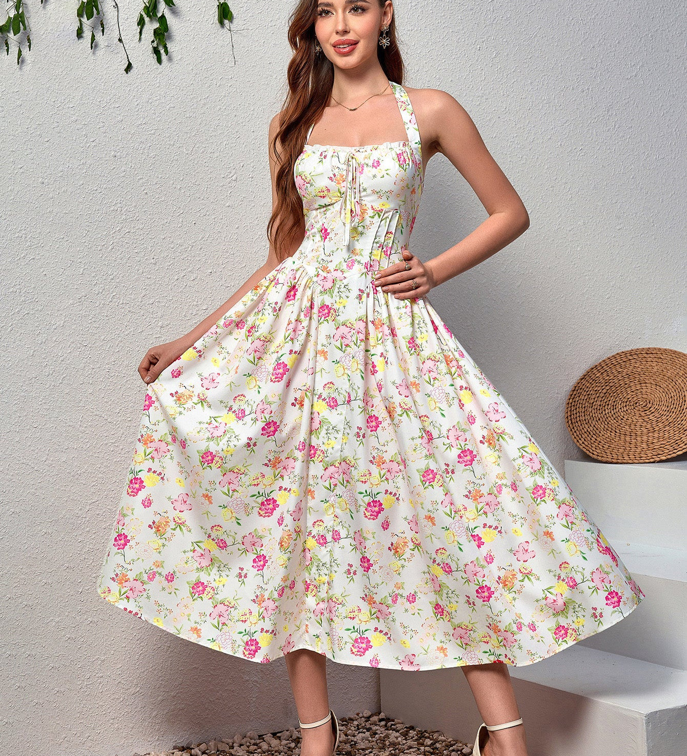 Цветна халтерна рокля Bodycon