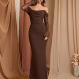 Рокля с Off Shoulder дизайн и цип на гърба, дълги мрежести ръкави